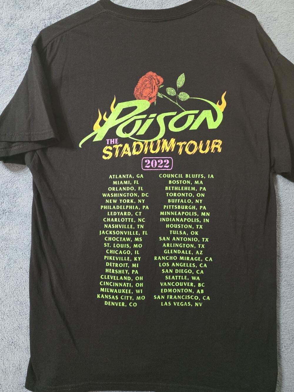 Poison Concert T Shirt Large 2022 Stadium Tour Black Tee Rock - Picture 7 of 7